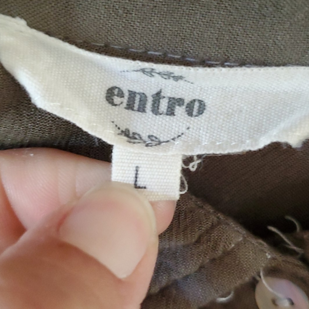Entro Button Down Size Large - image 3